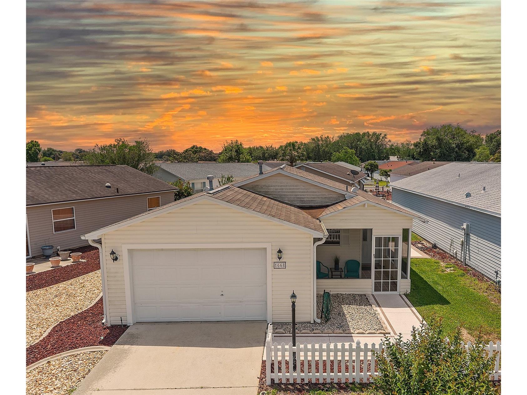 1668 Campos Drive The Villages FL 32162 G5110466 image1