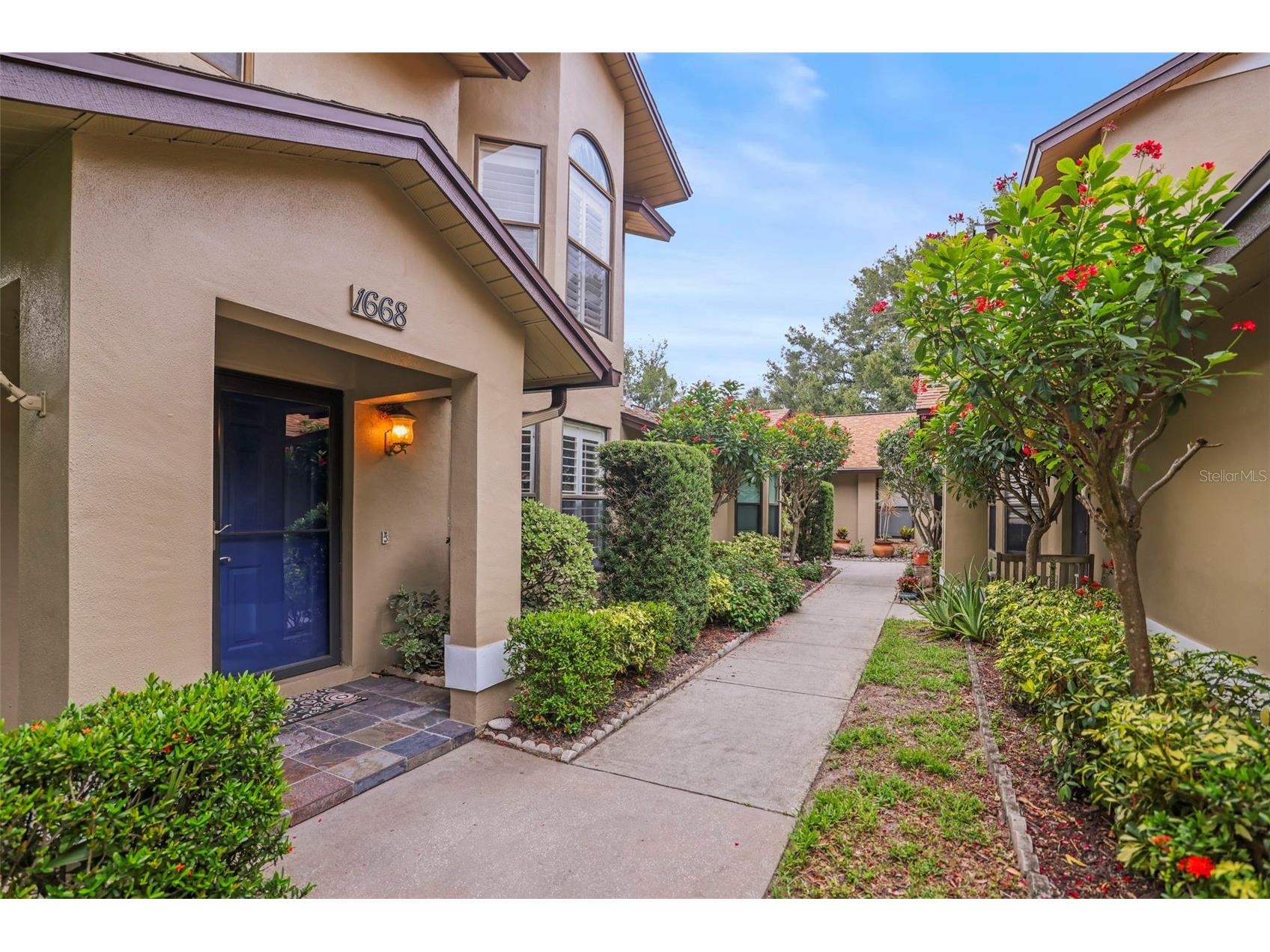 1668 Hamilton Court #2061 Dunedin FL 34698 TB8511717 image1