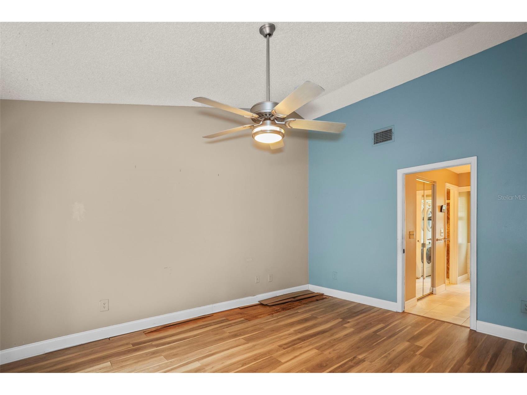 1668 Hamilton Court #2061 Dunedin FL 34698 TB8511717 image14