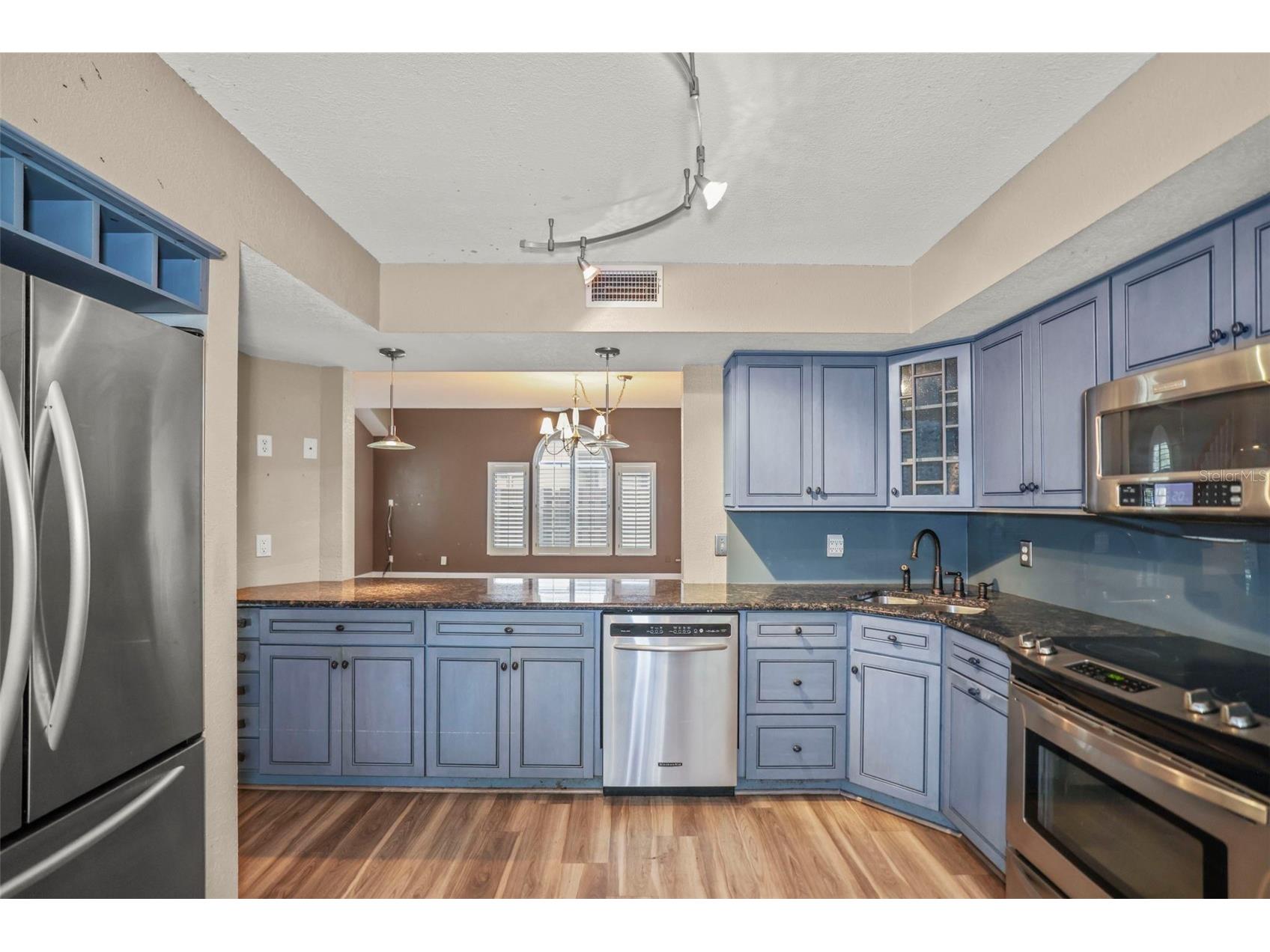 1668 Hamilton Court #2061 Dunedin FL 34698 TB8511717 image2