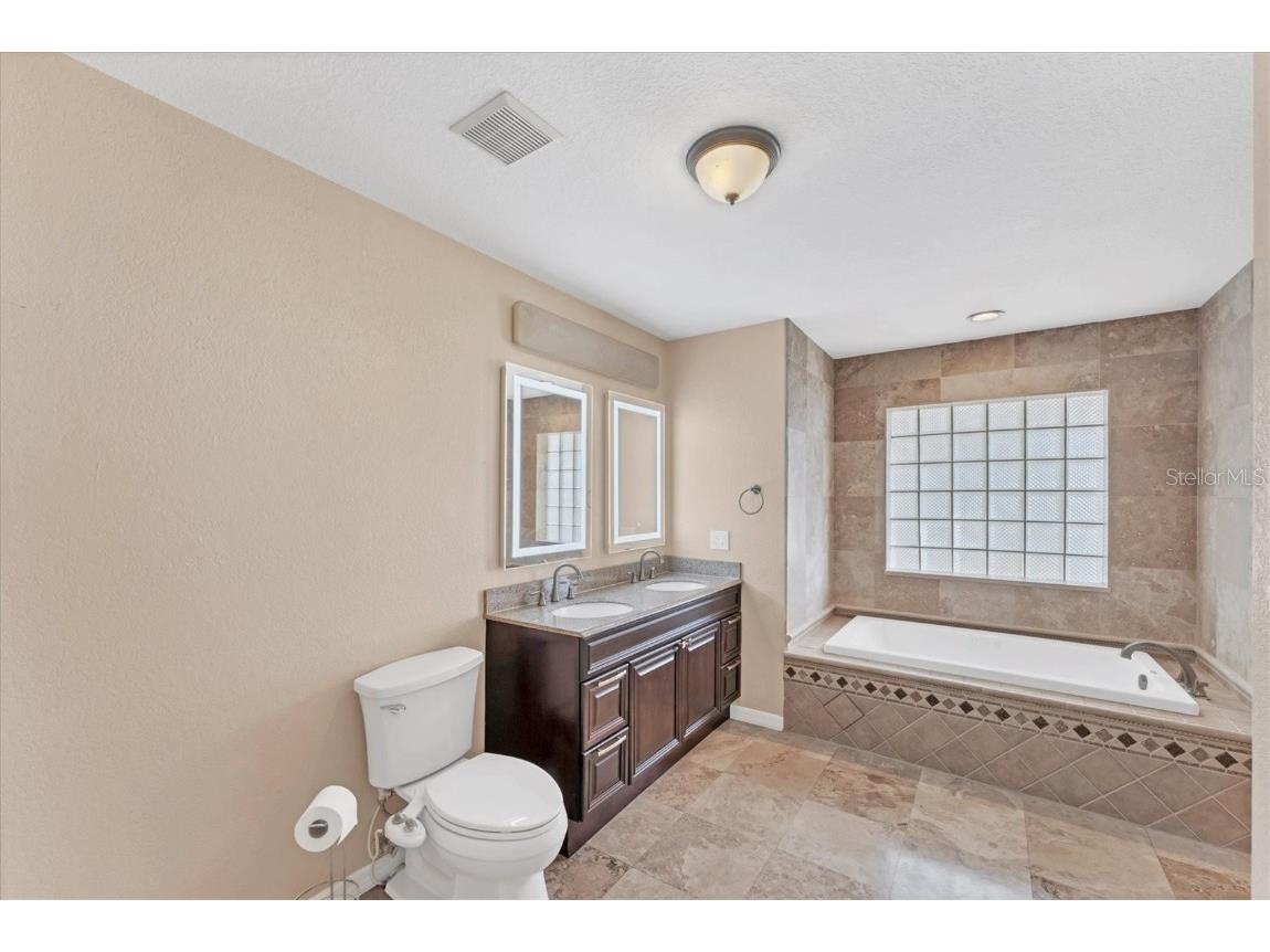 1668 Tropicaire Boulevard North Port FL 34286 A4646852 image28