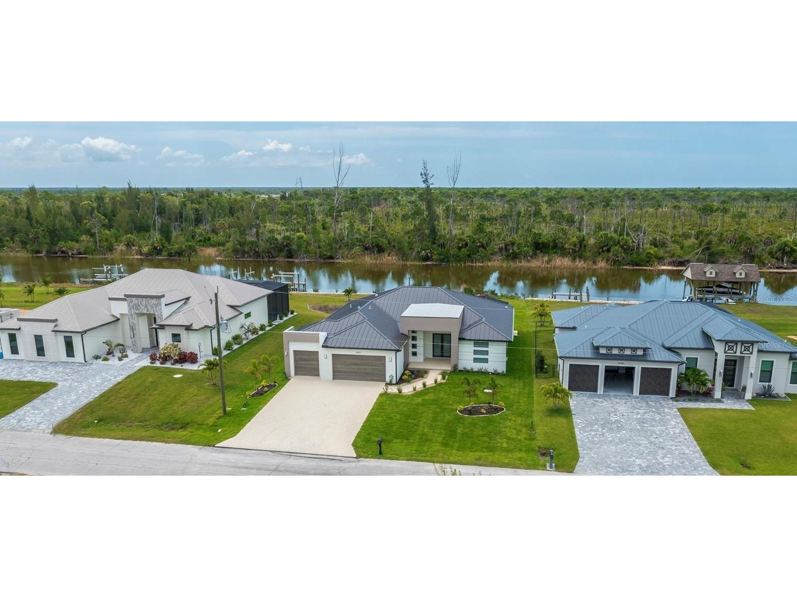 16692 Liggett Circle Port Charlotte FL 33981 - SANTA CRUZ WATERWAY C7525102 image4