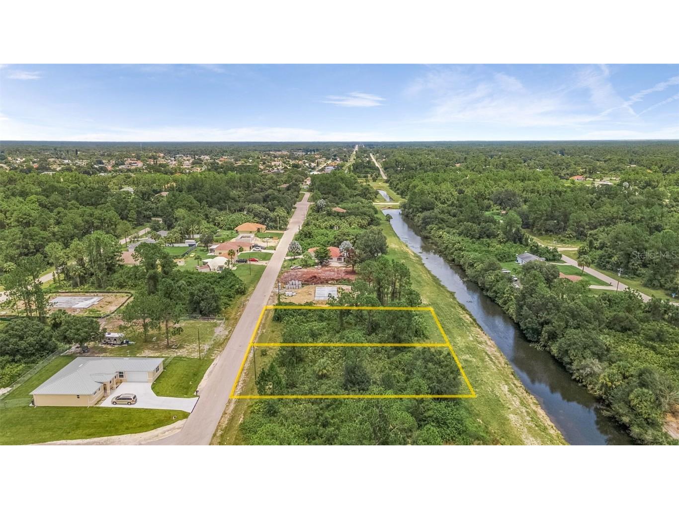 167 & 169 Thornton Avenue S Lehigh Acres FL 33974 A4543674 image1