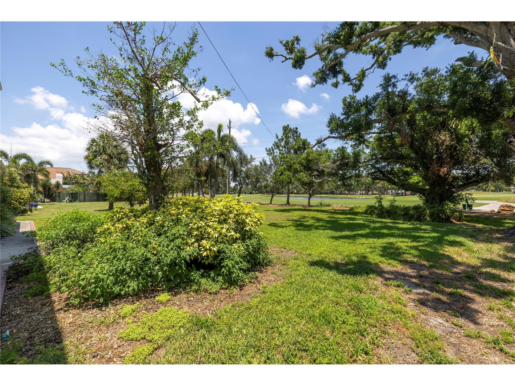 167 Almedo Way NE Saint Petersburg FL 33704 TB8394046 image10