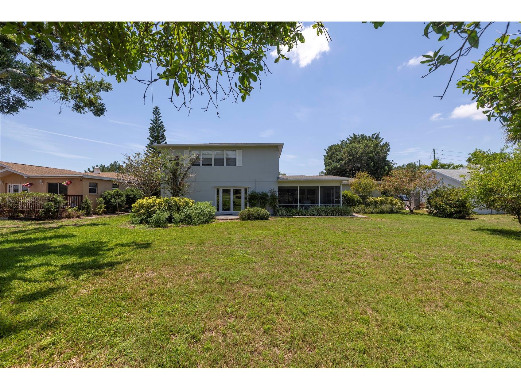 167 Almedo Way NE Saint Petersburg FL 33704 TB8394046 image14