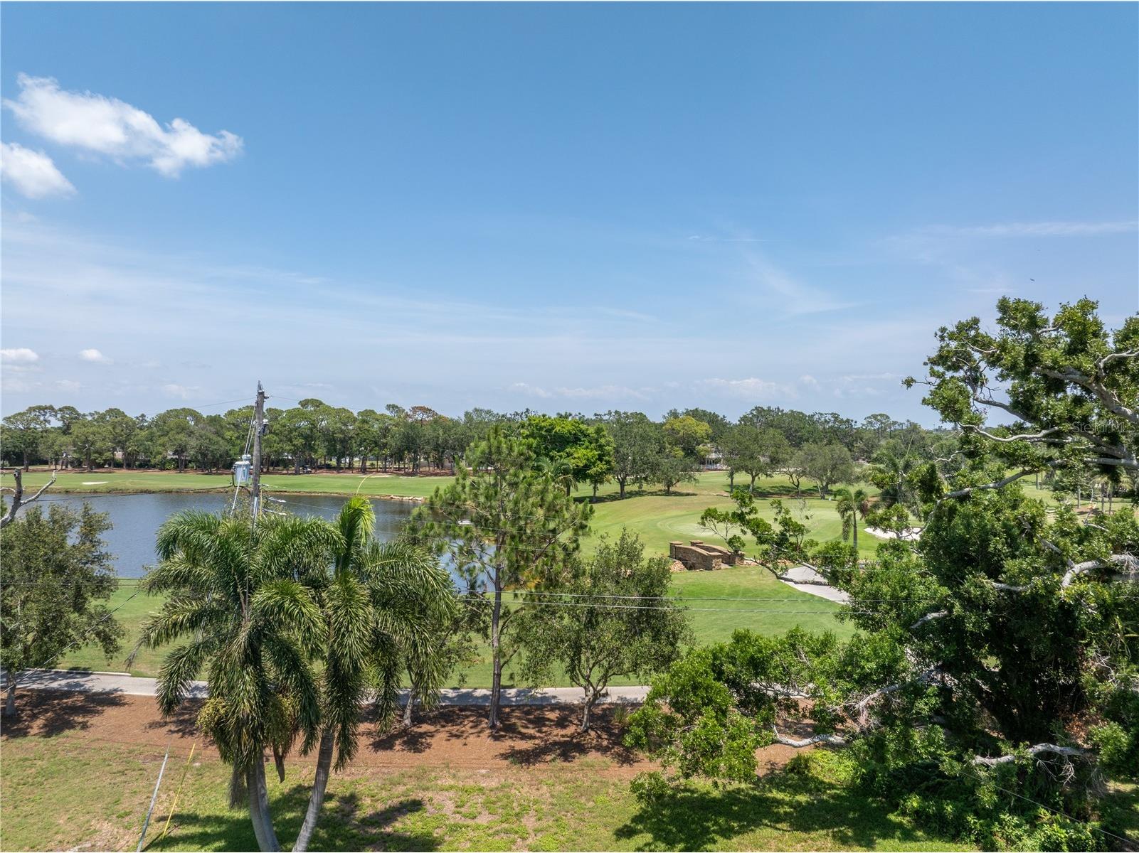 167 Almedo Way NE Saint Petersburg FL 33704 TB8454535 image5
