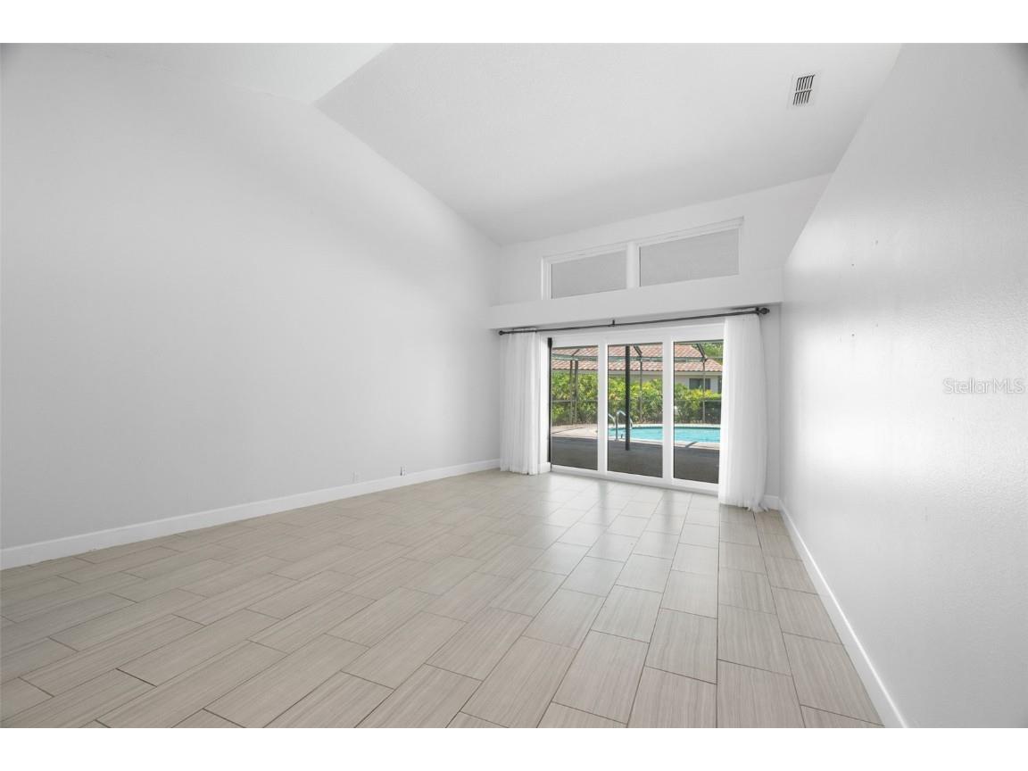 167 Woodcreek Drive W Safety Harbor FL 34695 TB8411837 image8