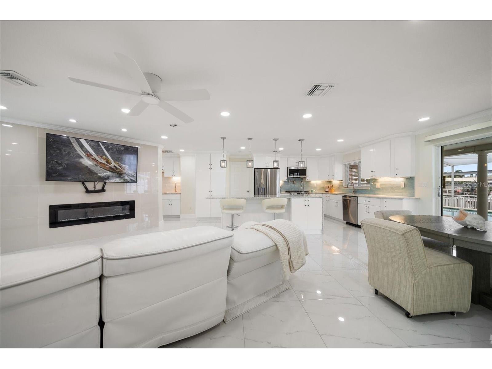 1670 Clearwater Harbor Drive Largo FL 33770 TB8428141 image6