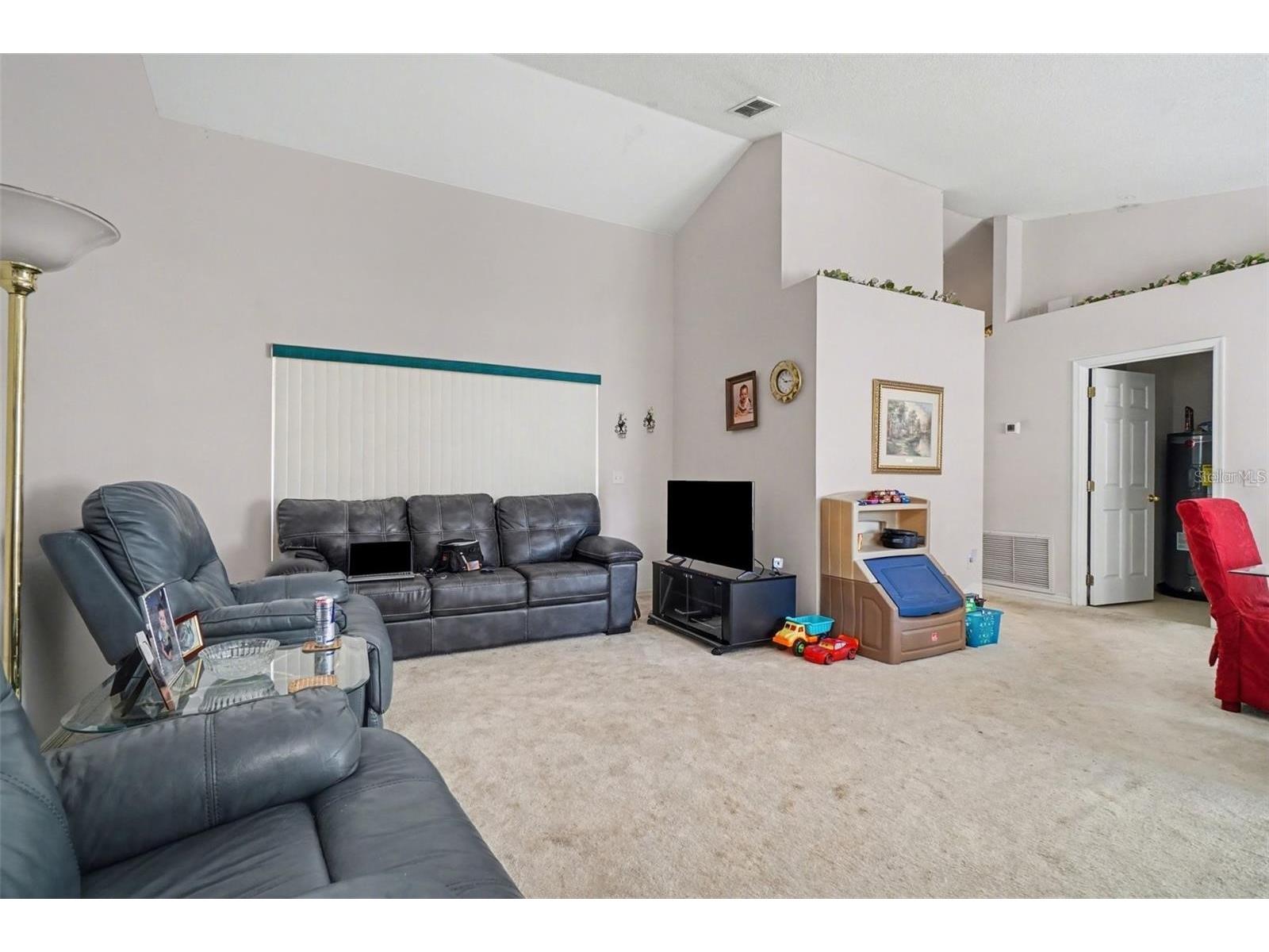 1670 E Spring Ridge Circle Winter Garden FL 34787 O6403033 image2