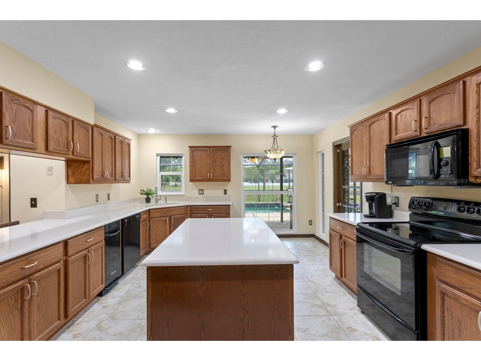 16701 E Course Drive Tampa FL 33624 TB8500614 image28