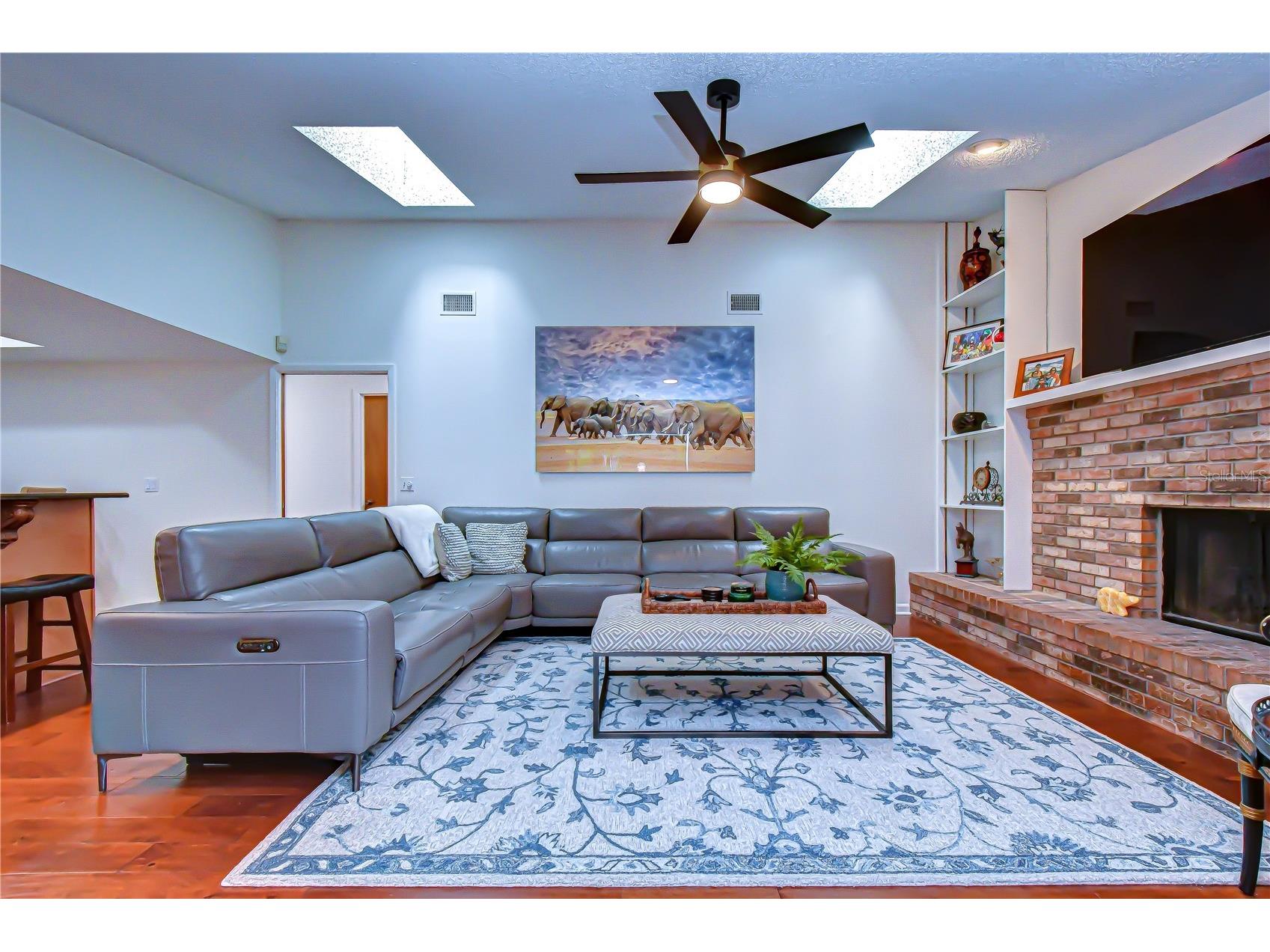 16704 Vallely Drive Tampa FL 33618 TB8492634 image16