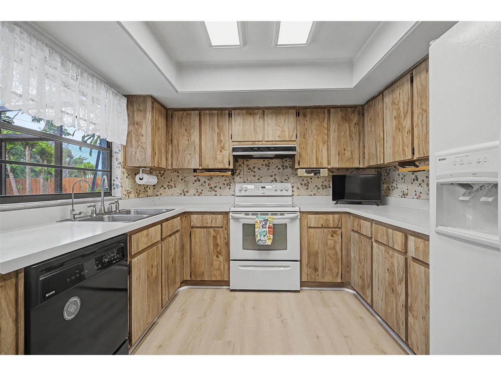 16706 Rolling Rock Drive Tampa FL 33618 TB8515927 image15