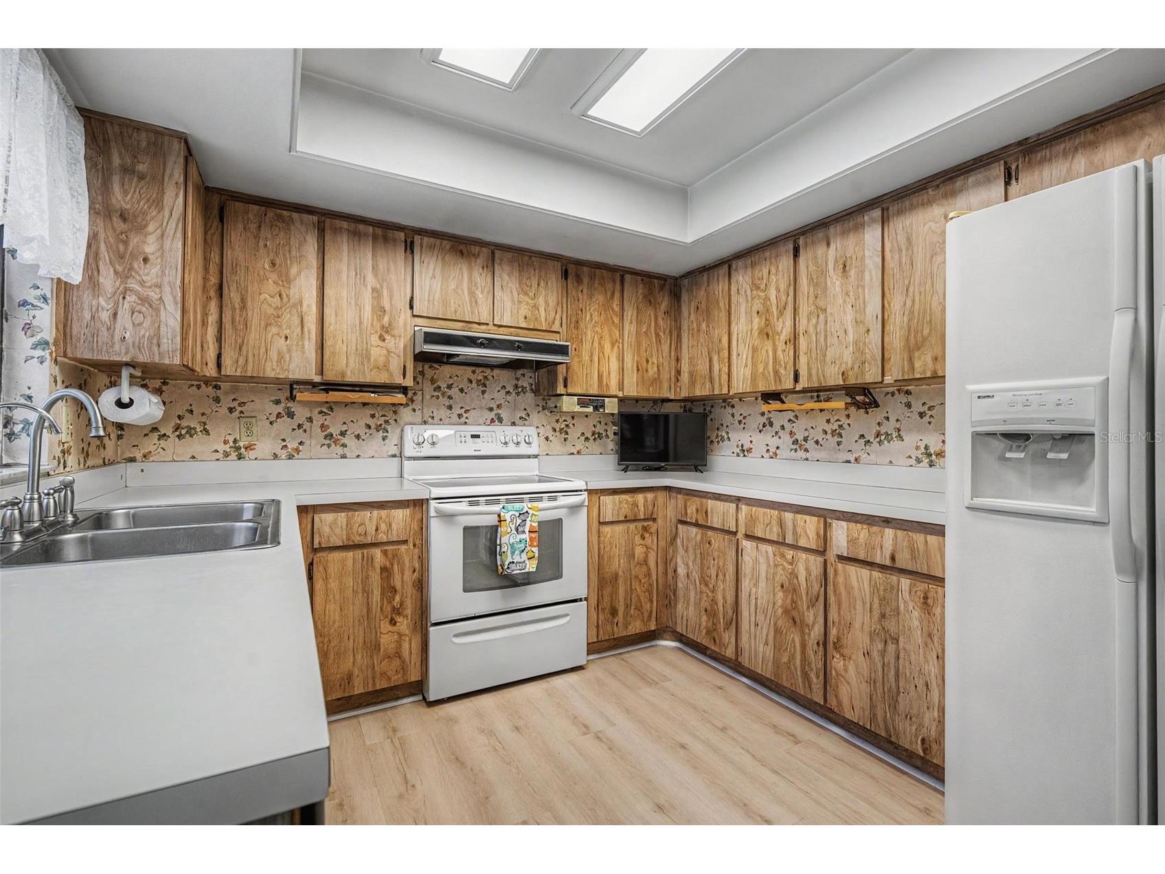 16706 Rolling Rock Drive Tampa FL 33618 TB8515927 image16