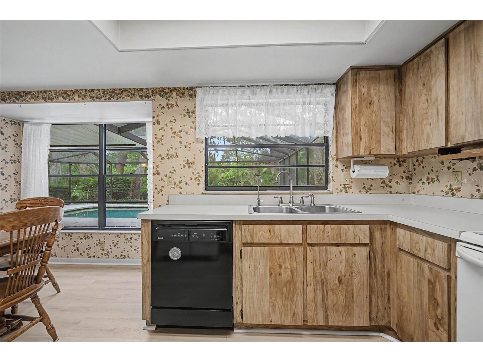 16706 Rolling Rock Drive Tampa FL 33618 TB8515927 image17