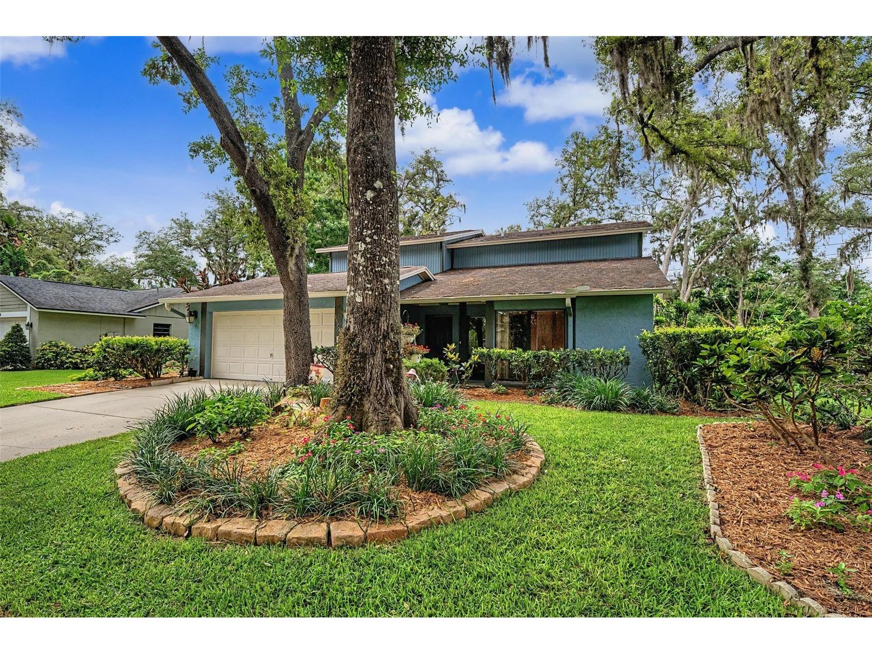 16706 Rolling Rock Drive Tampa FL 33618 TB8515927 image2