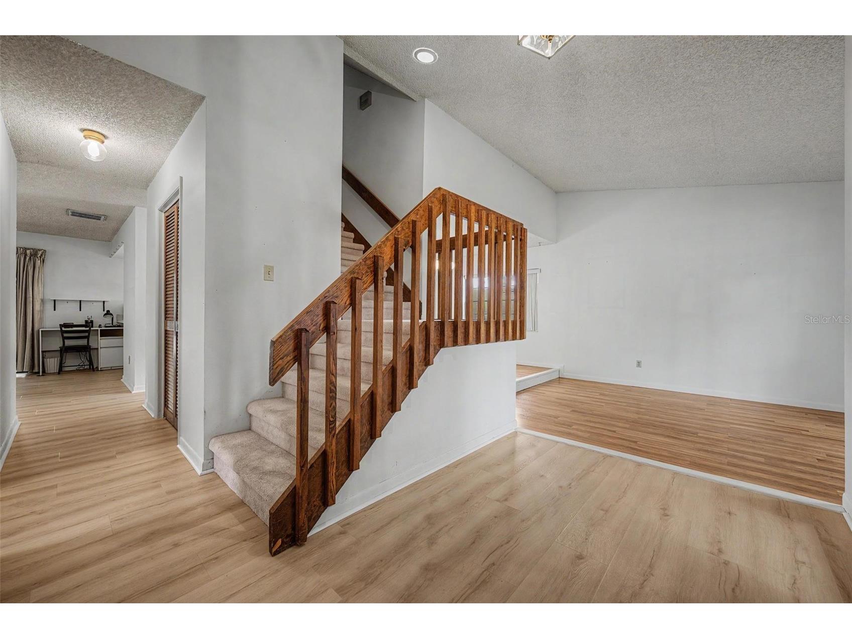 16706 Rolling Rock Drive Tampa FL 33618 TB8515927 image5