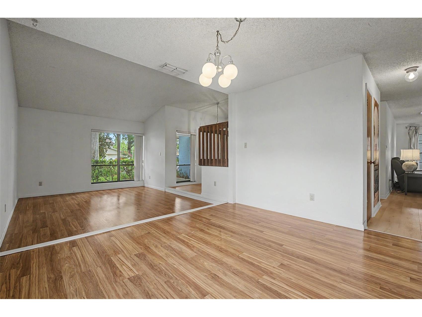 16706 Rolling Rock Drive Tampa FL 33618 TB8515927 image8