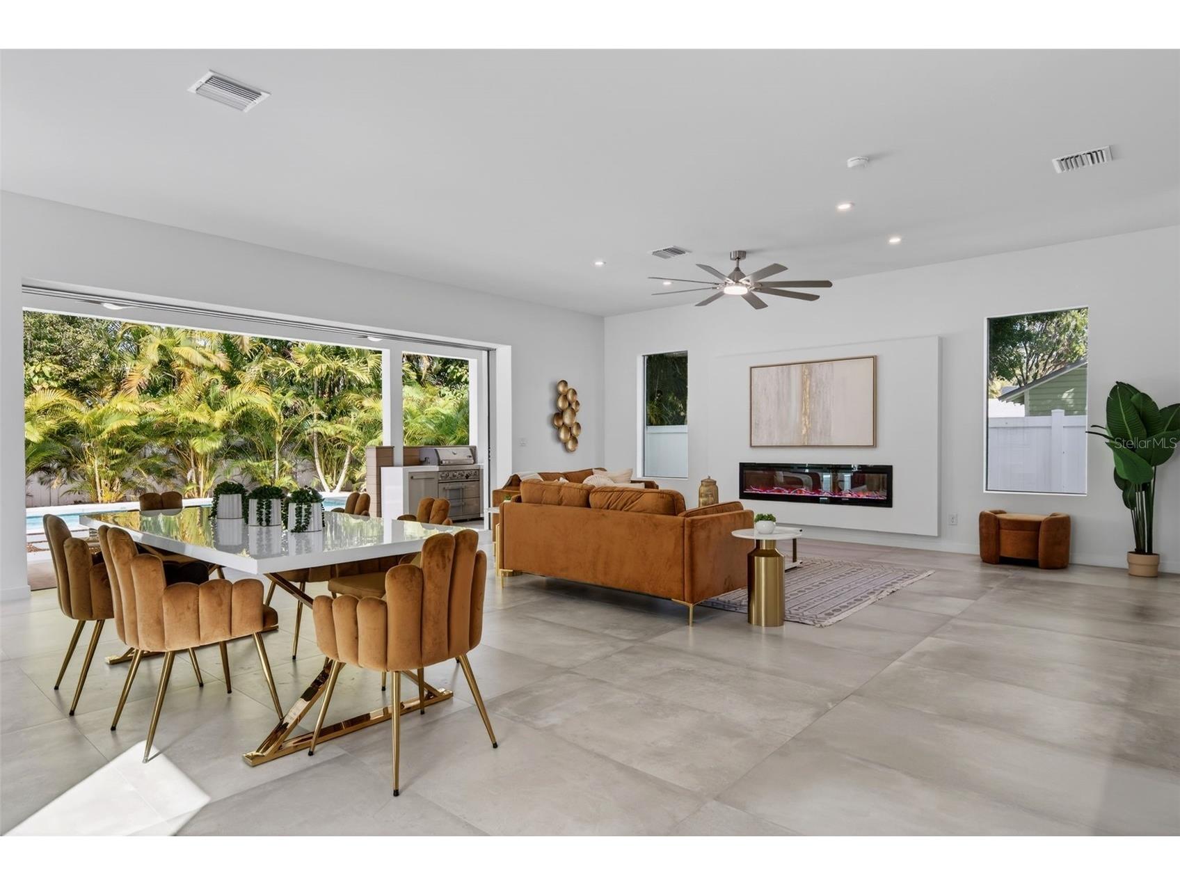 1671 Arlington Street Sarasota FL 34239 A4684899 image10