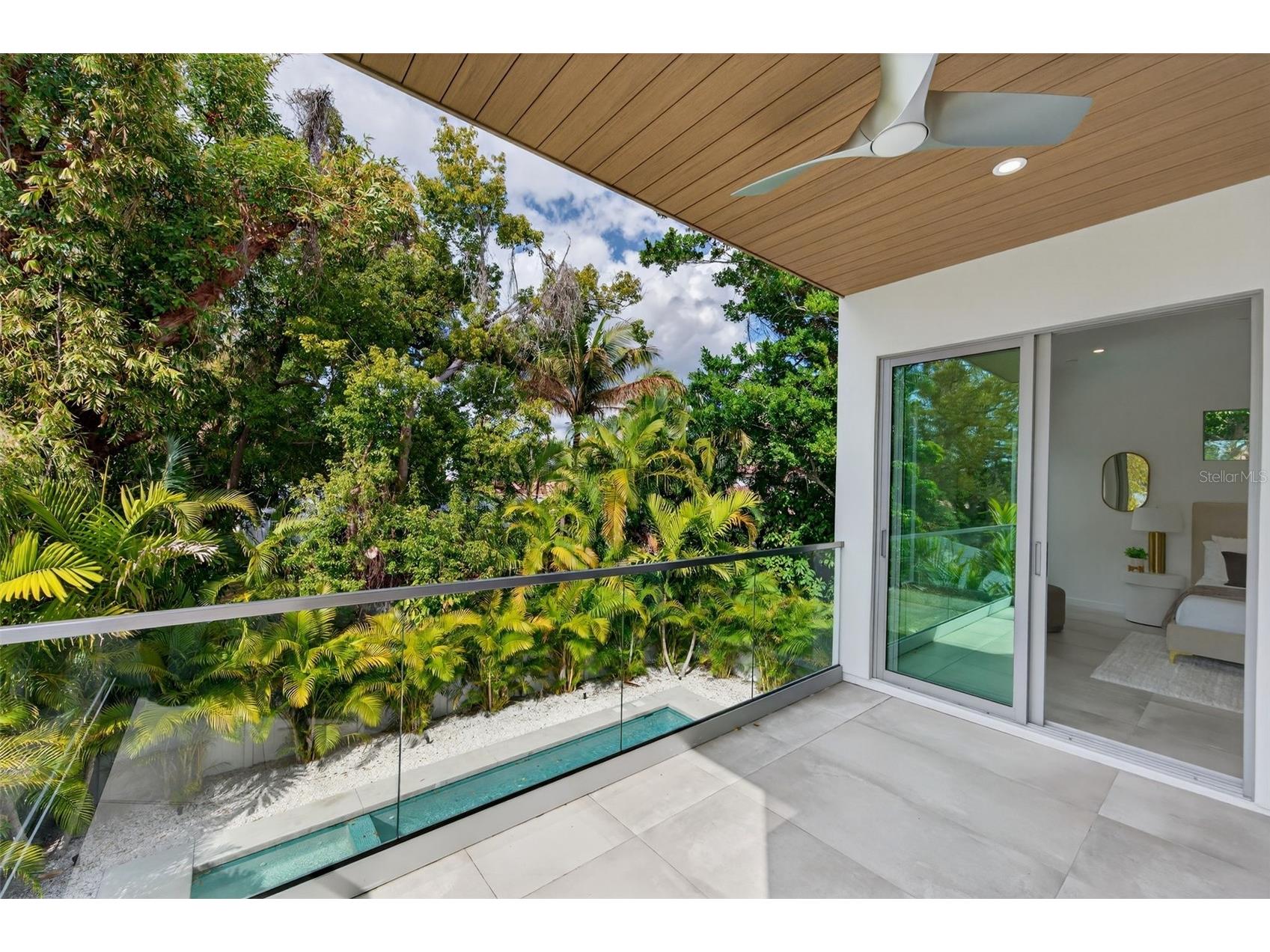 1671 Arlington Street Sarasota FL 34239 A4684899 image24