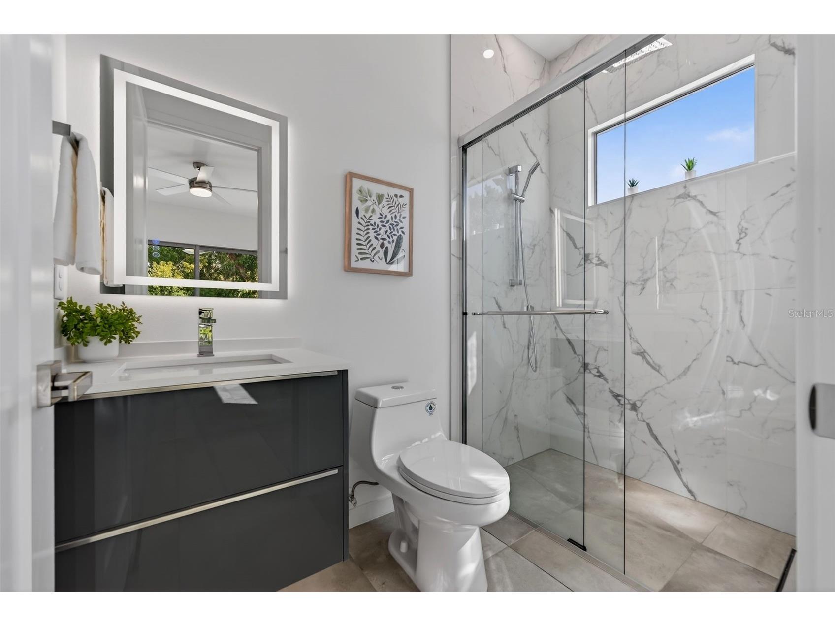 1671 Arlington Street Sarasota FL 34239 A4684899 image30