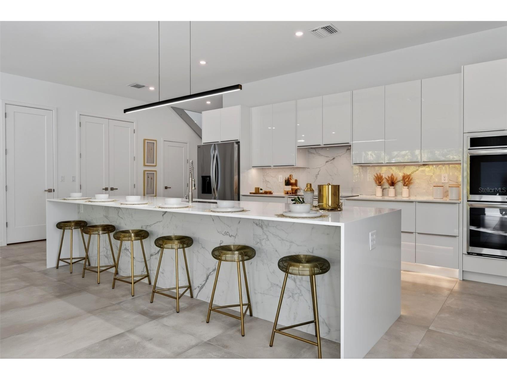 1671 Arlington Street Sarasota FL 34239 A4684899 image7