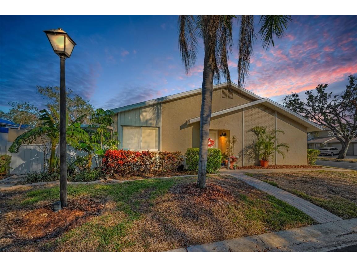 1671 Cape Ann Avenue NE #1 Saint Petersburg FL 33702 TB8346677 image1
