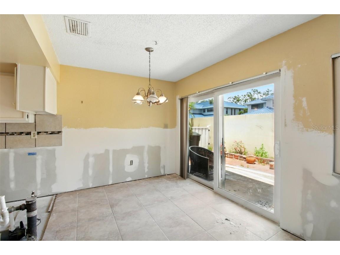 1671 Cape Ann Avenue NE #4 Saint Petersburg FL 33702 TB8378984 image13