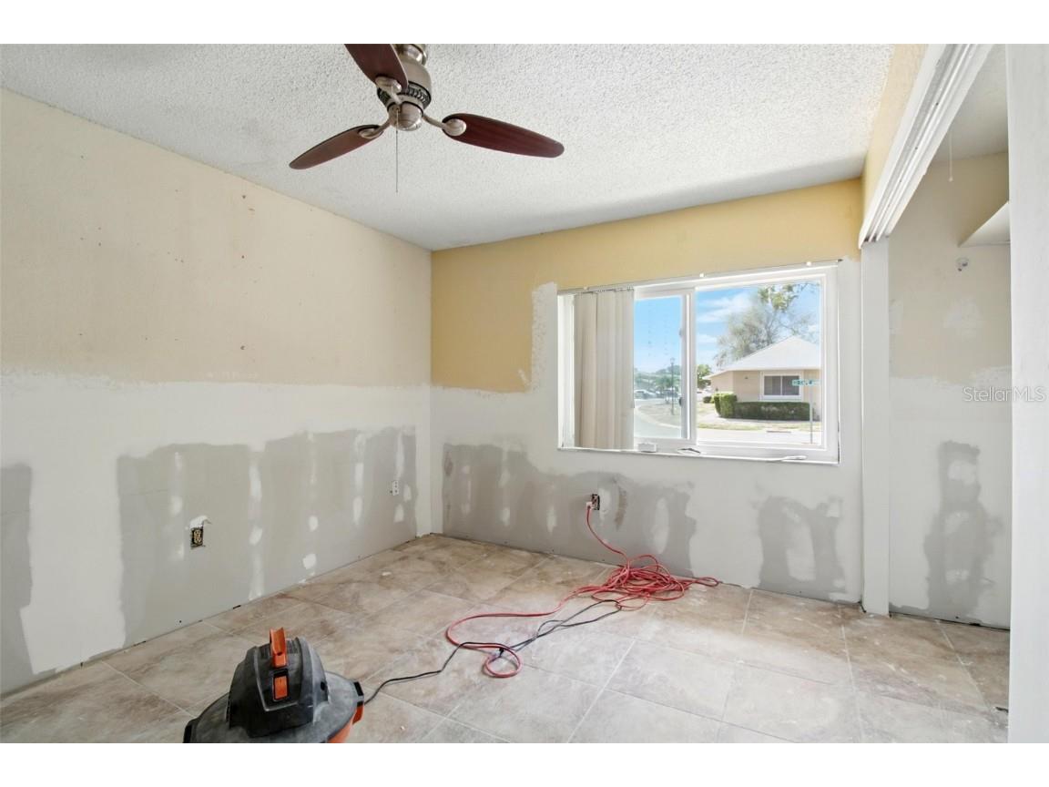 1671 Cape Ann Avenue NE #4 Saint Petersburg FL 33702 TB8378984 image18