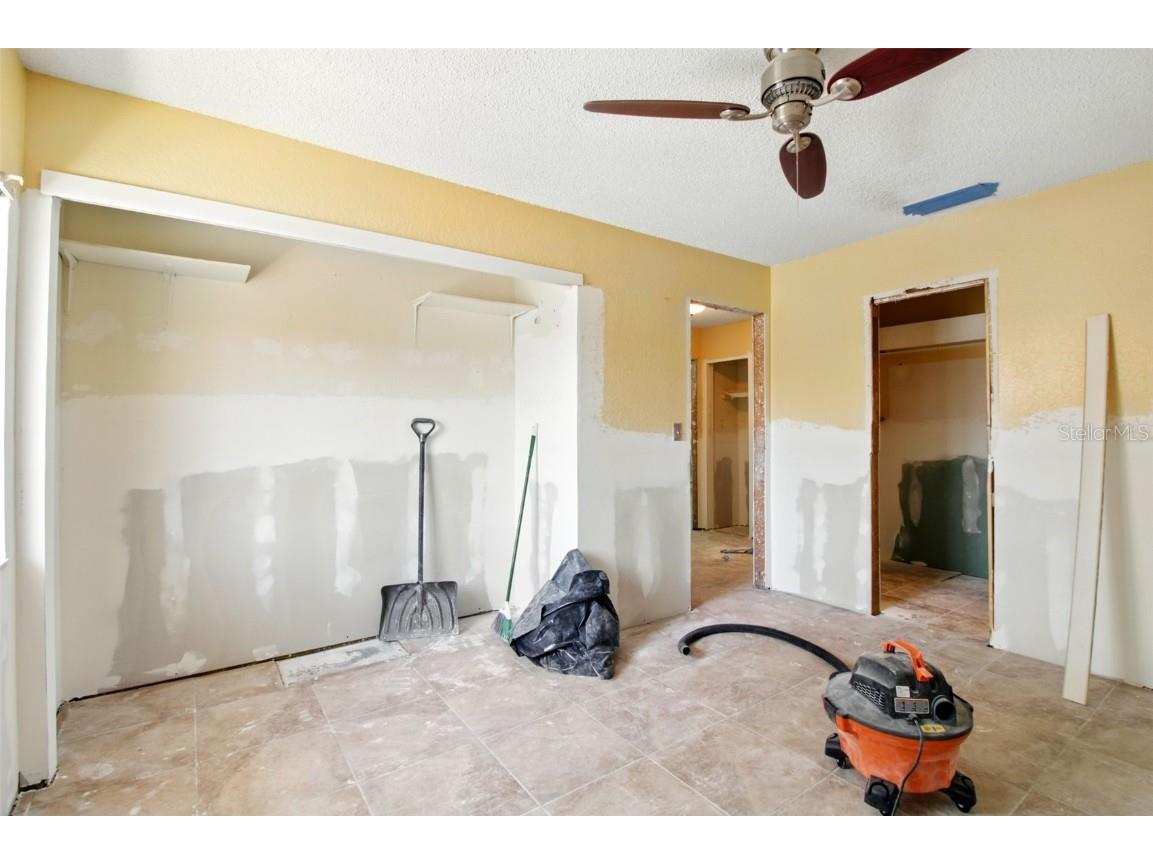 1671 Cape Ann Avenue NE #4 Saint Petersburg FL 33702 TB8378984 image19