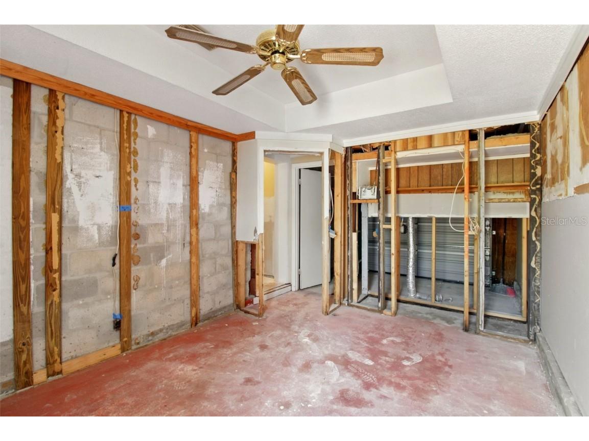 1671 Cape Ann Avenue NE #4 Saint Petersburg FL 33702 TB8378984 image26