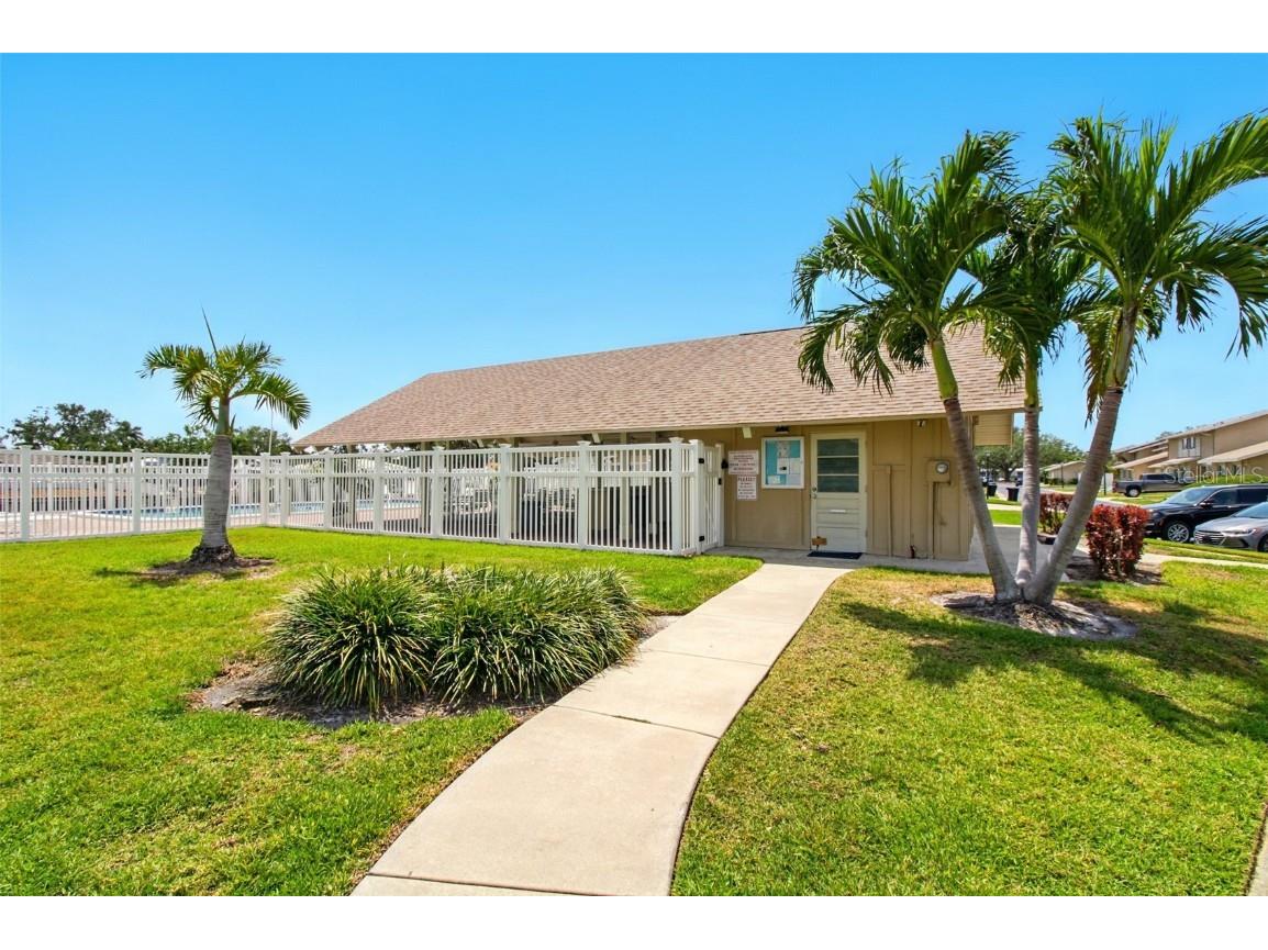 1671 Cape Ann Avenue NE #4 Saint Petersburg FL 33702 TB8378984 image31