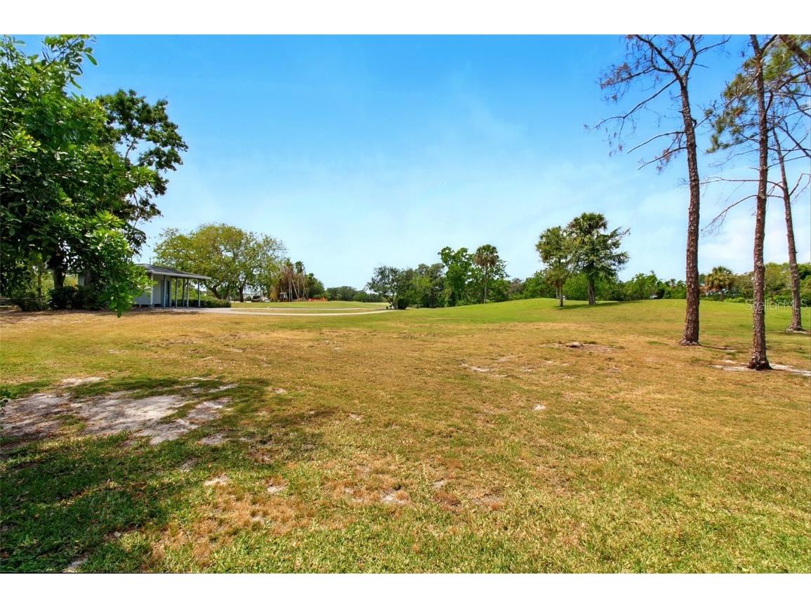 1671 Cape Ann Avenue NE #4 Saint Petersburg FL 33702 TB8378984 image45