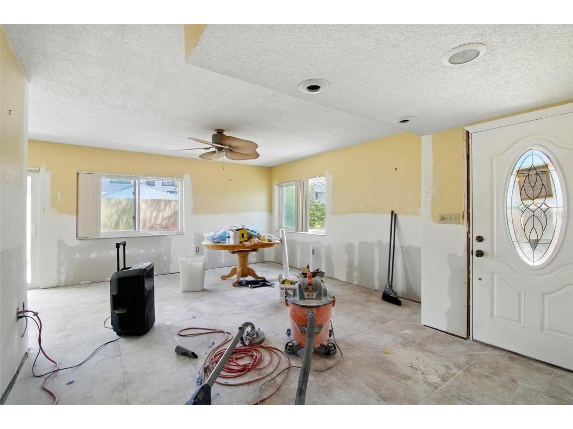 1671 Cape Ann Avenue NE #4 Saint Petersburg FL 33702 TB8378984 image7