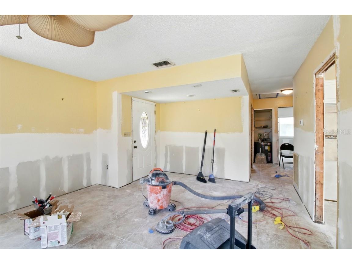 1671 Cape Ann Avenue NE #4 Saint Petersburg FL 33702 TB8378984 image8