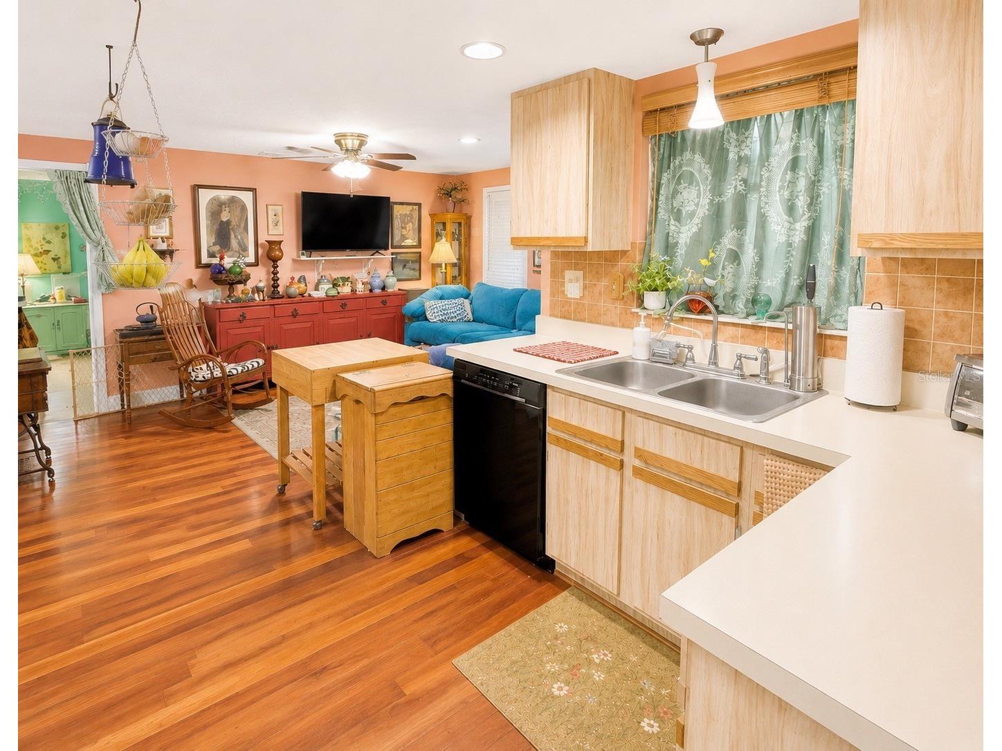 1671 Castlewood Lane Palm Harbor FL 34683 TB8506879 image8