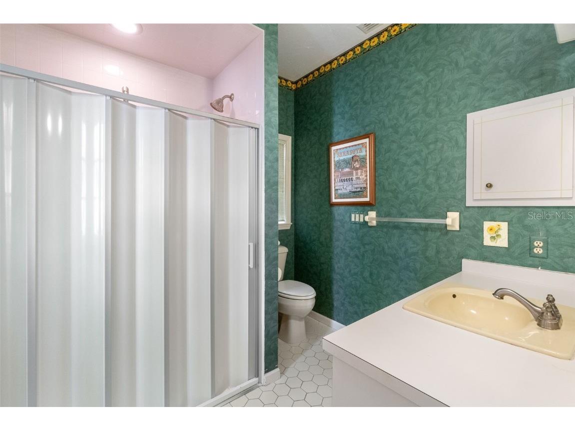 1671 South Drive Sarasota FL 34239 A4653982 image29