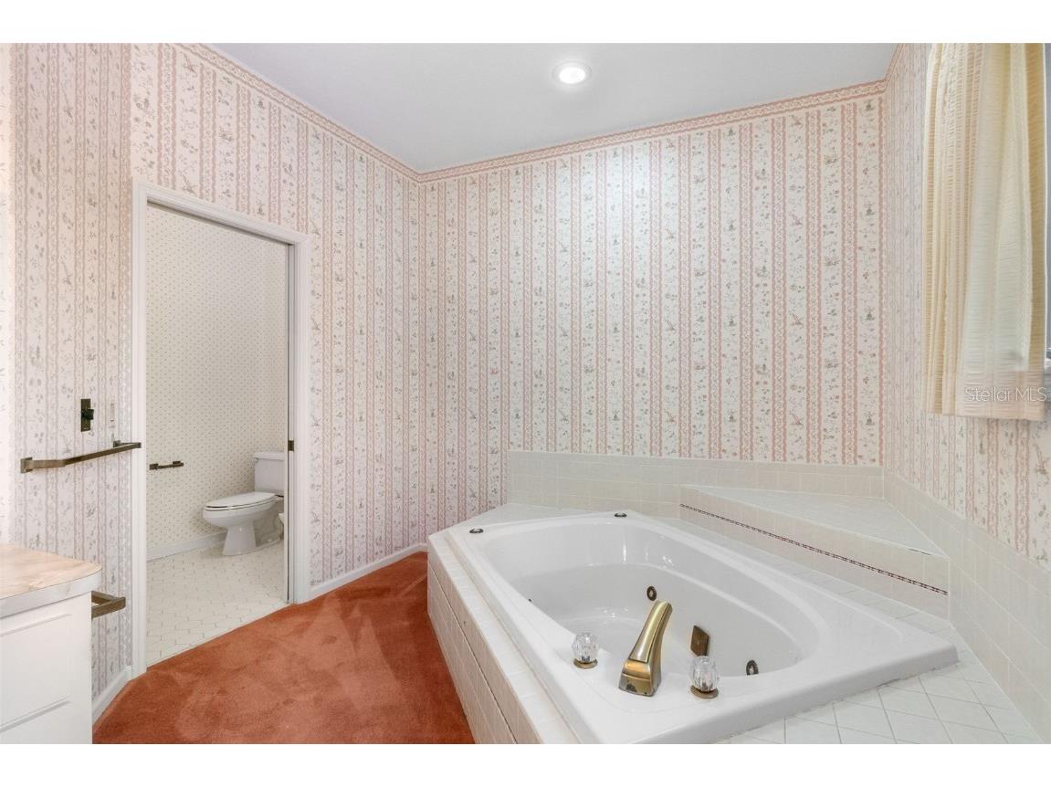 1671 South Drive Sarasota FL 34239 A4653982 image35