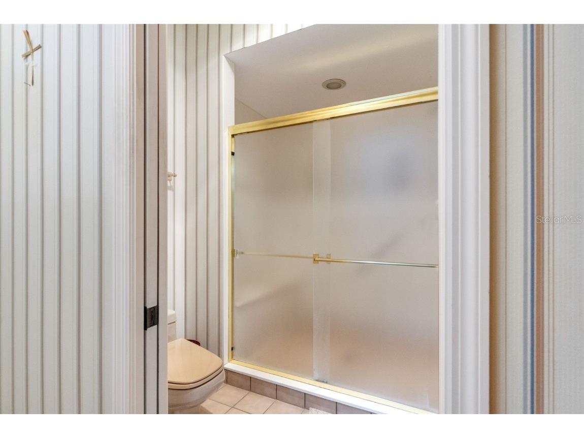 1671 South Drive Sarasota FL 34239 A4653982 image38