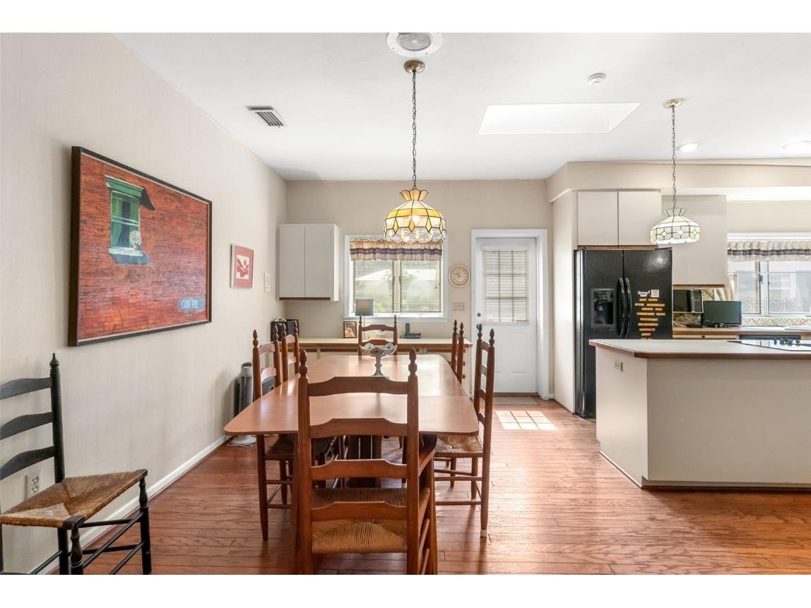 1671 South Drive Sarasota FL 34239 A4653982 image41