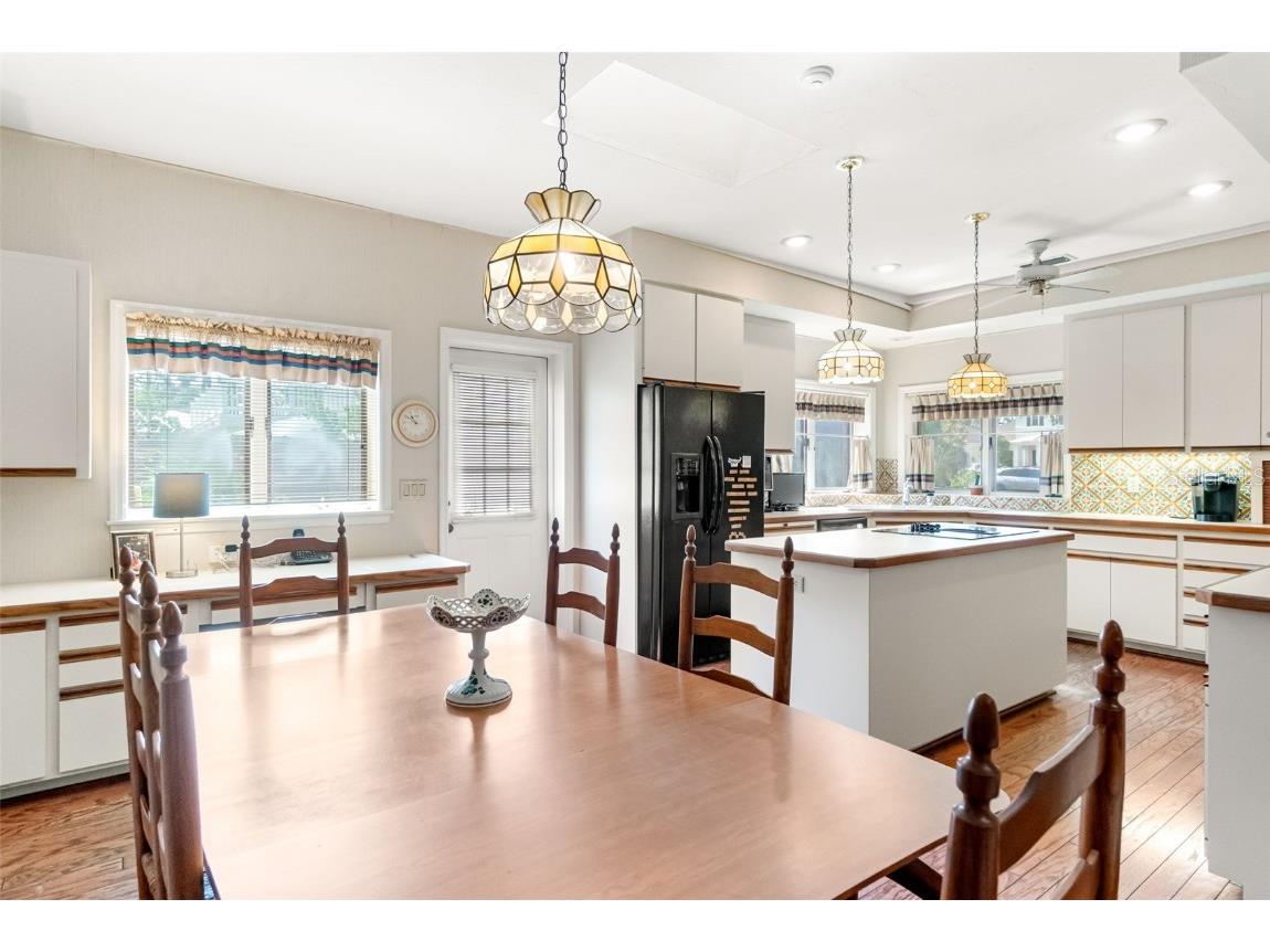 1671 South Drive Sarasota FL 34239 A4653982 image42