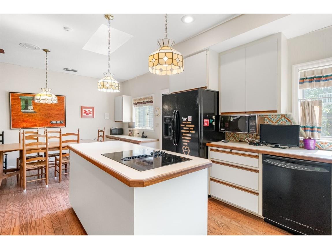 1671 South Drive Sarasota FL 34239 A4653982 image46