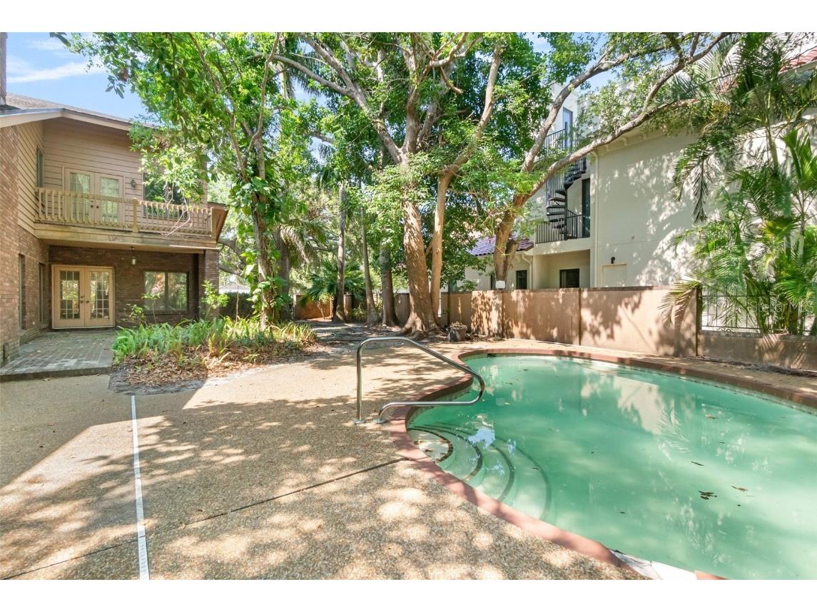 1671 South Drive Sarasota FL 34239 A4653982 image51