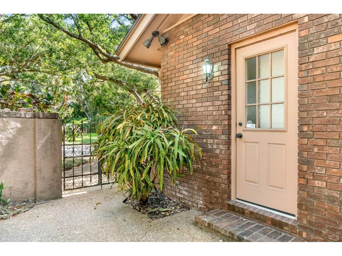 1671 South Drive Sarasota FL 34239 A4653982 image59