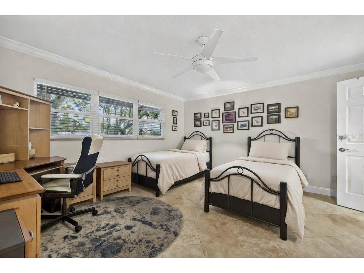 1671 Watermark Circle NE Saint Petersburg FL 33702 TB8473501 image22