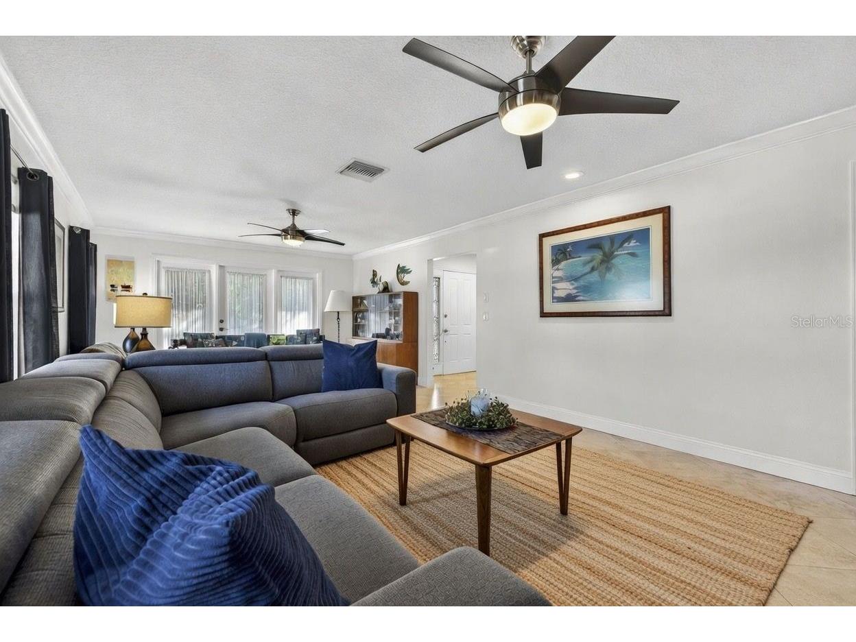 1671 Watermark Circle NE Saint Petersburg FL 33702 TB8473501 image7