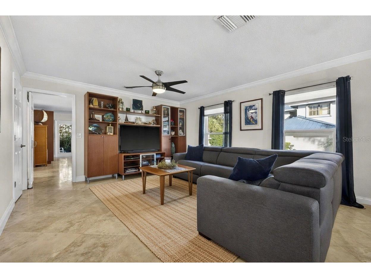 1671 Watermark Circle NE Saint Petersburg FL 33702 TB8473501 image8