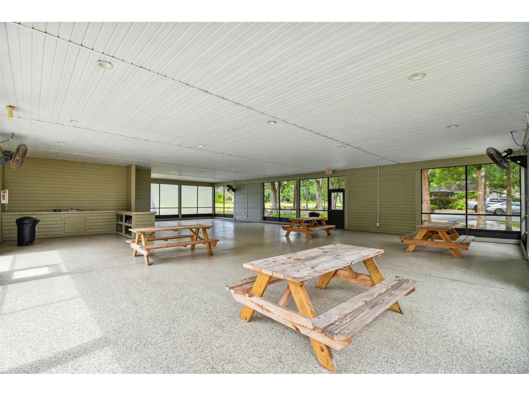 16711 Longleat Drive Lutz FL 33549 TB8476216 image73