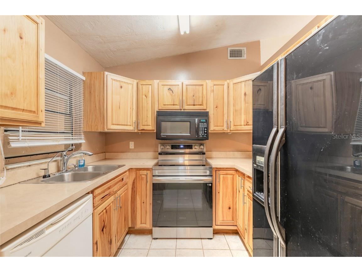 1672 Espanola Avenue Daytona Beach FL 32117 O6359347 image8