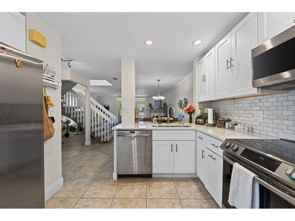 1672 Watermark Circle NE Saint Petersburg FL 33702 TB8531944 image20