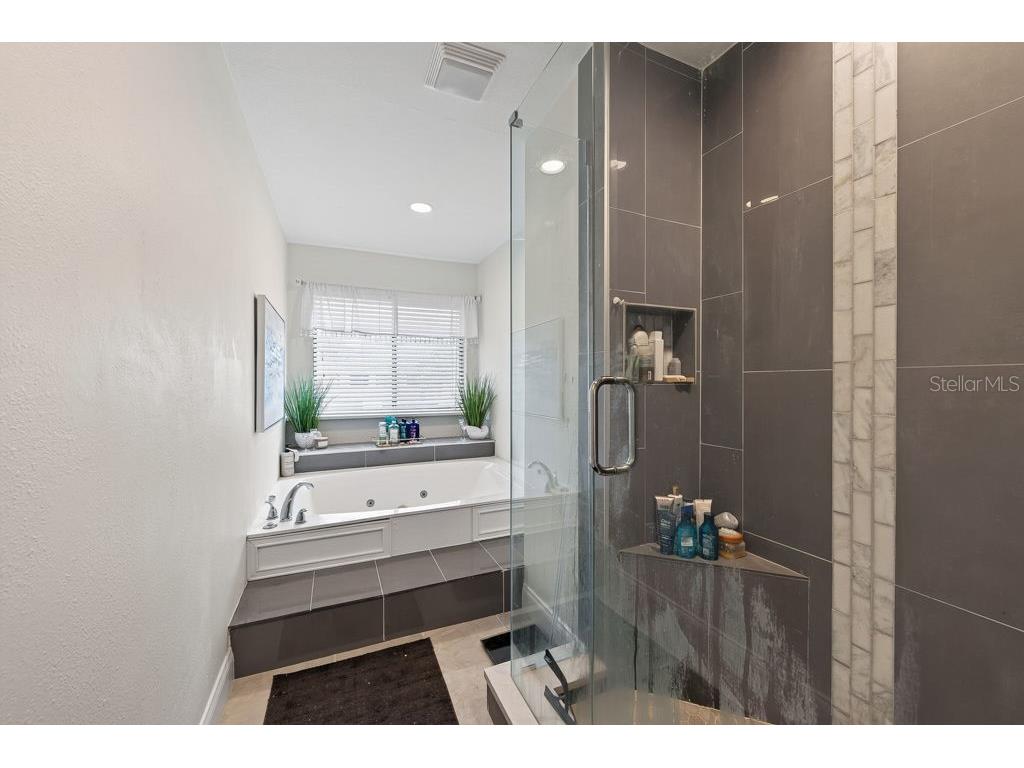 1672 Watermark Circle NE Saint Petersburg FL 33702 TB8531944 image35